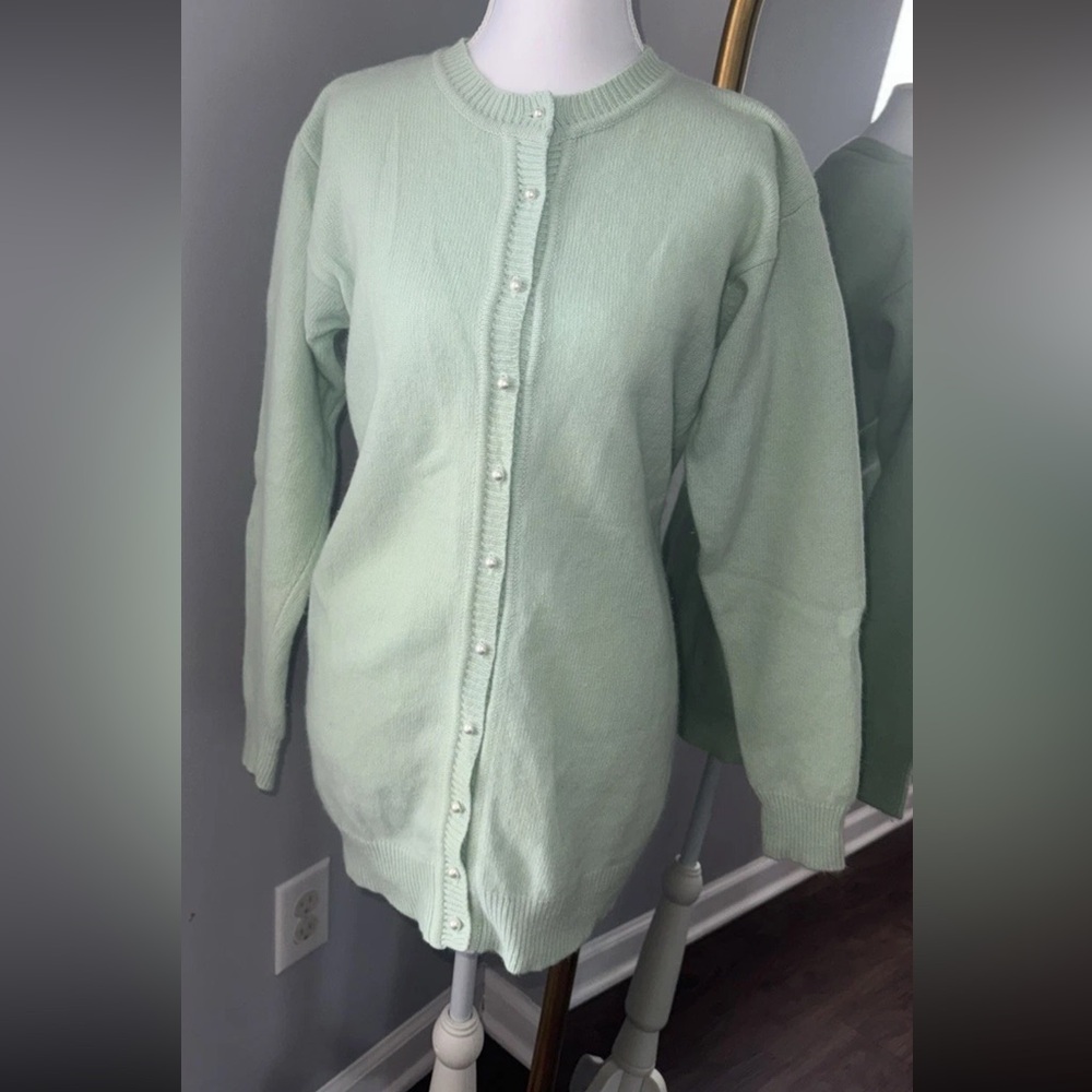 Liz Claiborne Light Green Cardigan Sweater